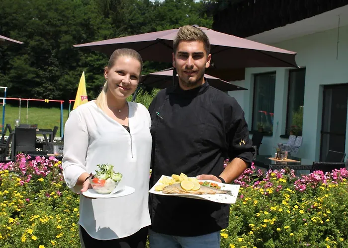 Pensjonat Waldwirt Sankt Kanzian am Klopeiner See